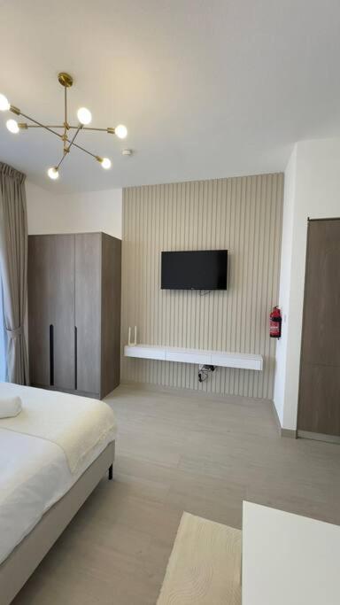 Apartment New! Modern Cosy Laya Heights *